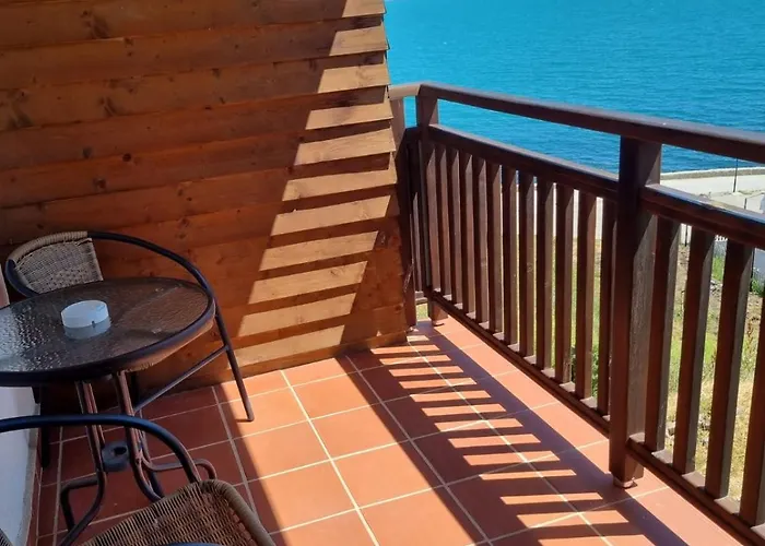 Elea Νεσέμπαρ