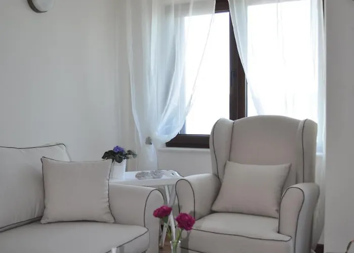 Elea 4* Νεσέμπαρ