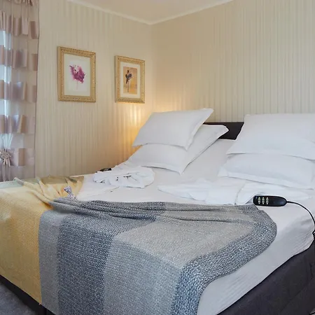 Elea 4* نيسيبار