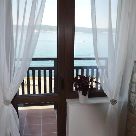 Elea شقة فندقية نيسيبار